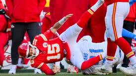 Mahomes tears ACL as Chargers eliminate Chiefs from playoff contention with 16-13 victory