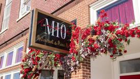 ‘Love and passion’ flavor Amore Mio restaurant in Aurora