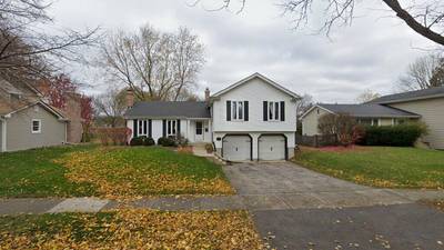 Sale closed in St. Charles: $512,500 for a three-bedroom house