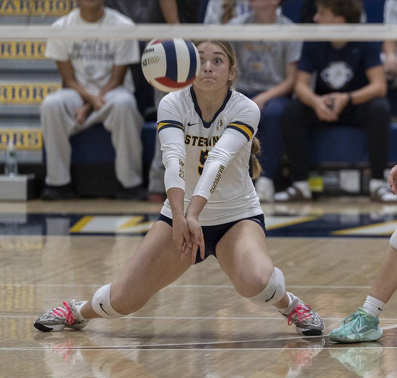 Sterling’s Mya Lira make a pass against Galesburg Thursday, Oct. 16, 2025.