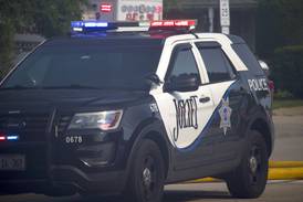 Judge allows Romeoville twins’ pretrial release in Joliet robbery case