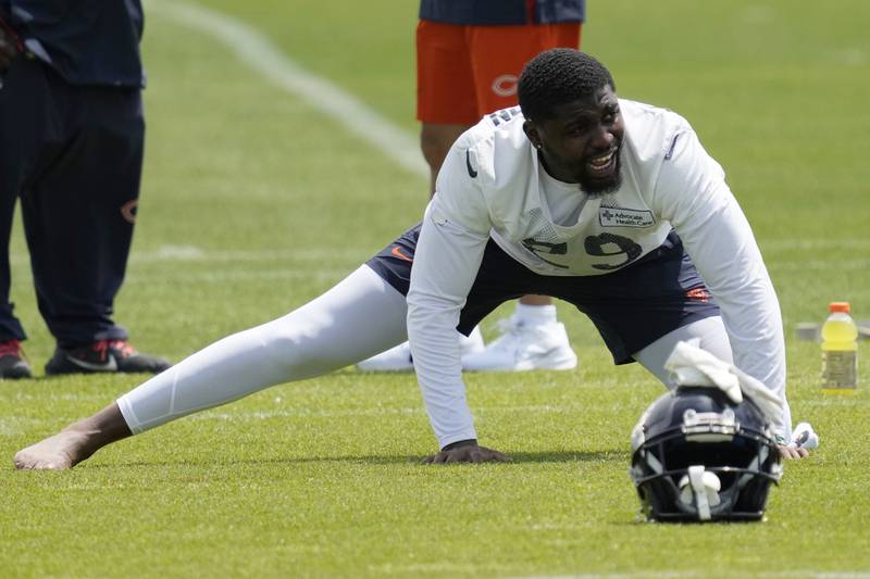 Chicago Bears defensive back Tyrique Stevenson warms up during NFL football practice at the team's minicamp in June 2024 Lake Forest, Ill.