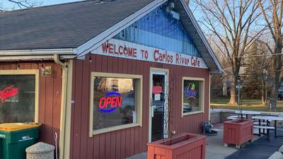 Mystery Diner in Crystal Lake: Carlos River Cafe serves great Mexican fare