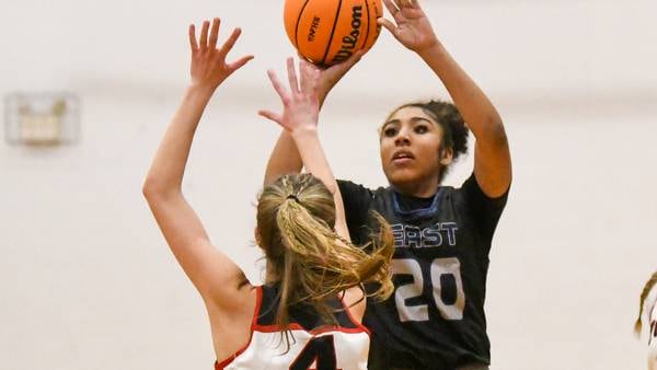 Photos: Oswego East vs. Yorkville girls basketball