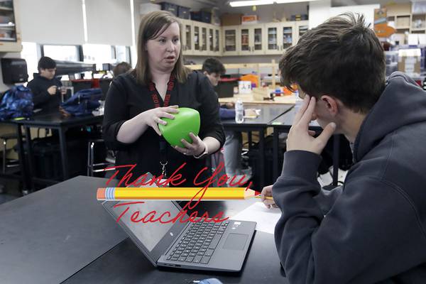 Former Fermilab engineer ‘thrives’ on sharing passion for science with Huntley students
