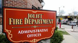 Joliet Township fire leaves 2 people injured