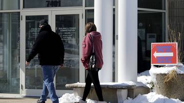 Democrats outvoted GOP in red McHenry County’s primary election. What might that mean for November? 