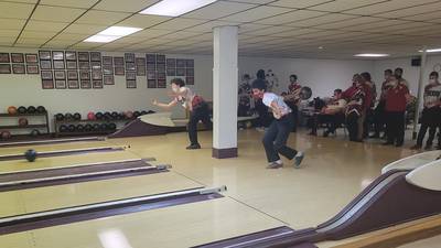 Bowlin’ Bulldogs sweep all 3 in victory over Ottawa at Streator Elks