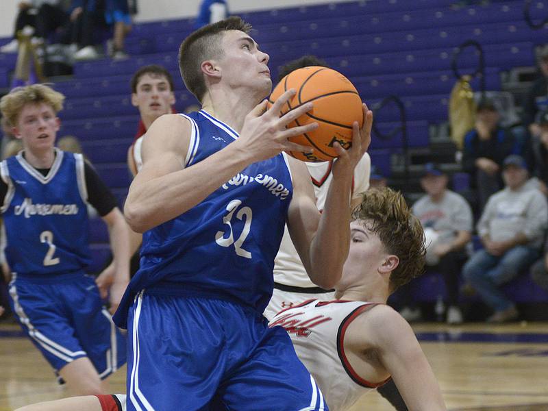 Cody Kulbartz’s last-second block secures Newark’s win over Streator at Plano Classic