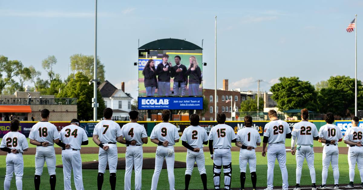 PHOTOS: Baseball is back in Joliet as Slammers open their season