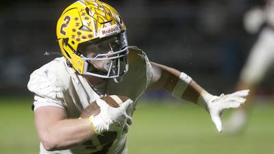 Caden DuMelle breaks Jacobs’ rushing record: McHenry County Week 3 notebook
