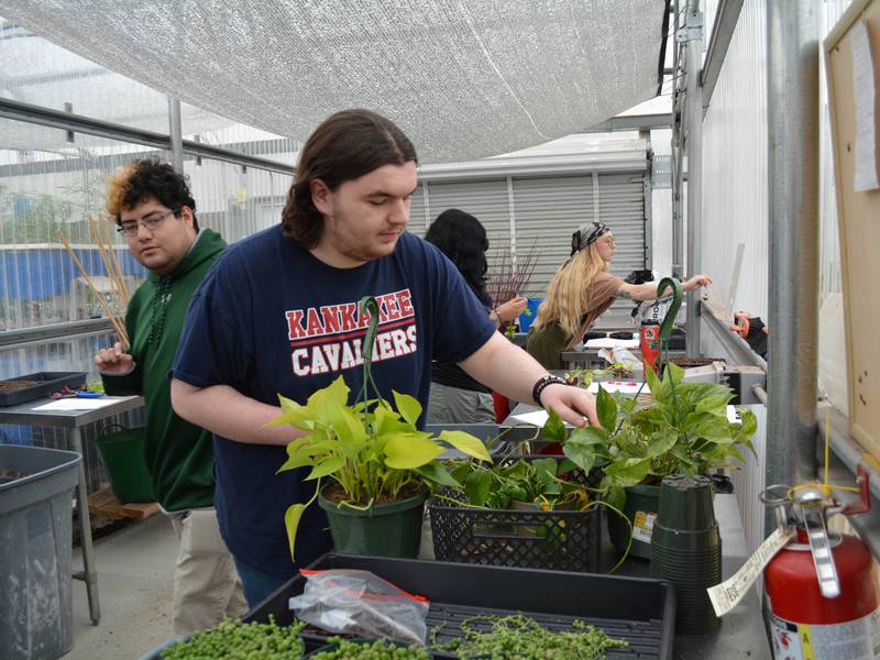 KCC’s agriculture horticulture technology program centers hands-on learning