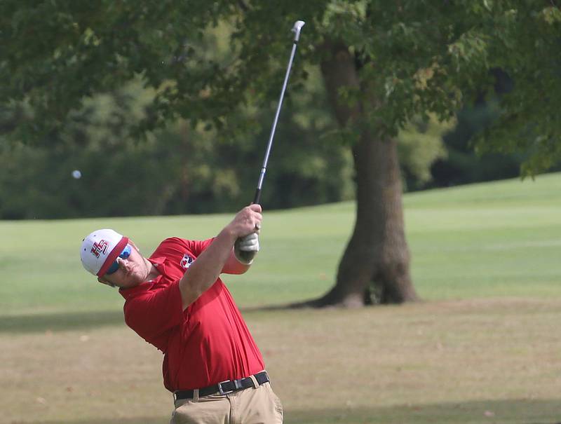 Henry-Senachwine's Daniel Hill tees off on the 6th hole during the Class 1A Regionals on Wednesday, Oct. 1, 2025 at Deer Park Golf Club in Oglesby.