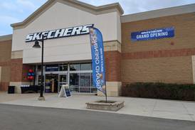 Skechers shoe store opens its doors in Oswego