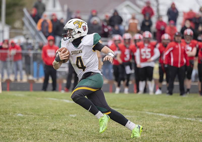 St. Thomas More’s Matt Delorenzo runs the ball Le/Win’s Saturday, Nov. 12, 2022 in a semifinal game against Amboy.