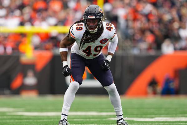 Chicago Bears place Tremaine Edmunds, Roschon Johnson on injured reserve