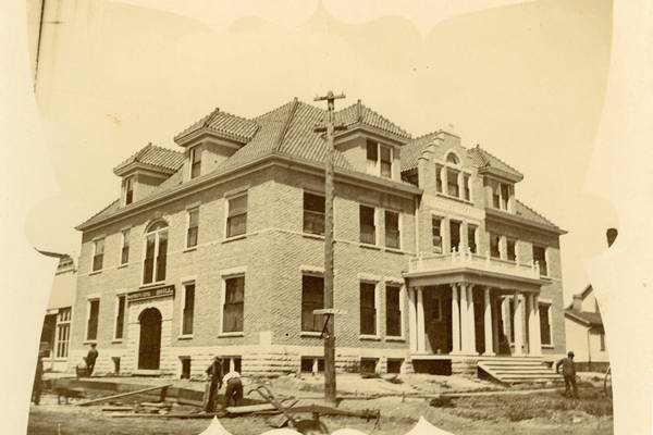 Sycamore woman opened first modern hospital in DeKalb County