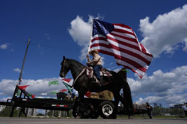 Chicago’s Mexican Independence Day celebrations shadowed by Trump’s threats