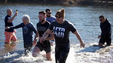 Kane, Kendall police officers plunging into cold waters for Special Olympics