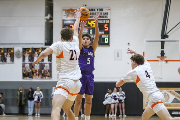 Hot-shooting Eric Nunez scores season-high 17 points, helps Plano beat Sandwich for third time