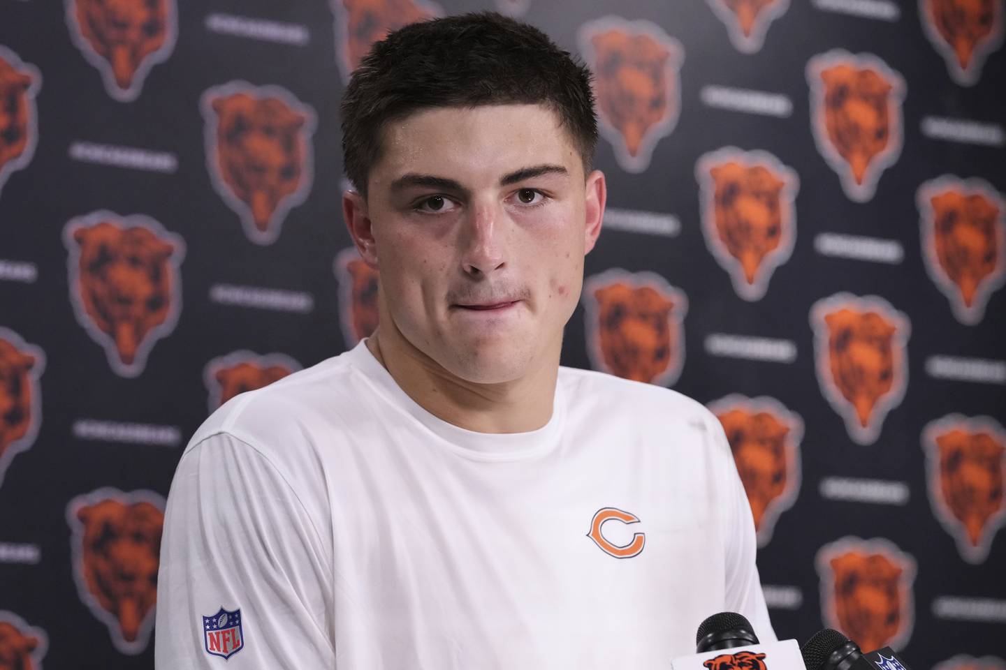 Chicago Bears tight end Colston Loveland talks to media during a news conference after practice at NFL football minicamp at Halas Hall in Lake Forest, Ill., Tuesday, June 10, 2025. (AP Photo/Nam Y. Huh)