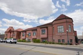 Learn about your ancestry with Sycamore Public Library