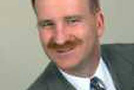 Full-time commitment from McCracken, holds senior real estate specialist designation