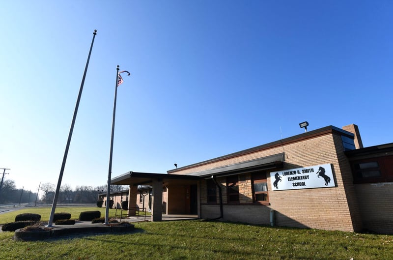 Pembroke schools: Lorenzo Smith Elementary School