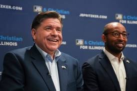 Lawmakers advance Pritzker’s cell phone ban, social media regulations