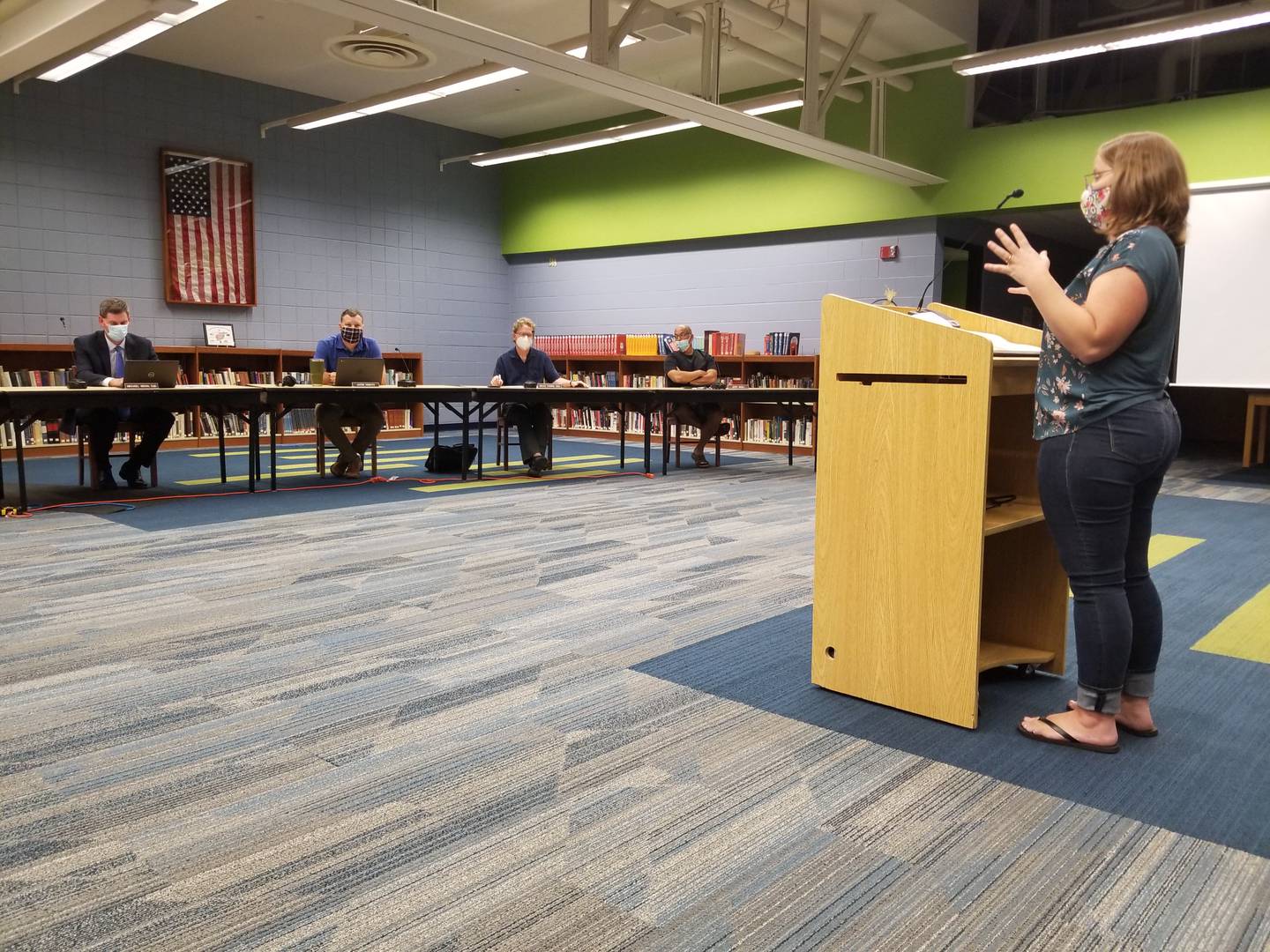 Woodstock School District 200 school board requires masks for