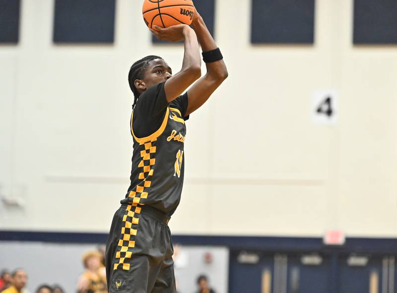 Joliet West's Abrey Robinson shoots a 3 point shot during the conference game against Plainfield South on Friday, DEC. 05, 2025, at Plainfield.