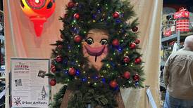 Bergner’s talking Christmas tree returns to display in Peoria