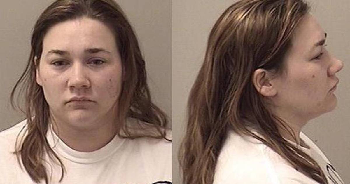 Former Carpentersville teacher sentenced to 10 years in prison for