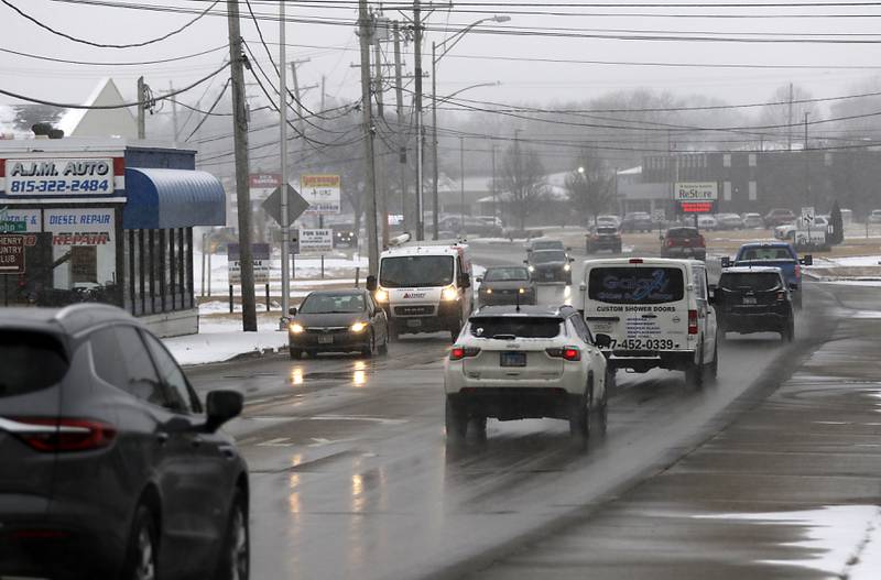Traffic on Route 31 on Wednesday Feb. 12, 2025, in McHenry, The McHenry City Counsel is proposing a new Tax Increment Financing District on Rt 31 from the old roller rink to 120, and from 120 to the strip mail that contains the old K-Mart building and including Main Street from 31 to Crystal Lake Road.