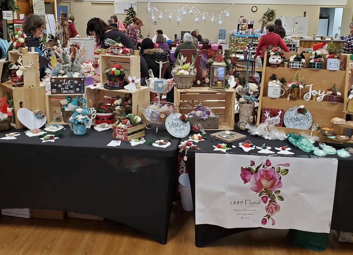 The Unitarian Universalist Congregation of DeKalb's winter farmers market fundraiser