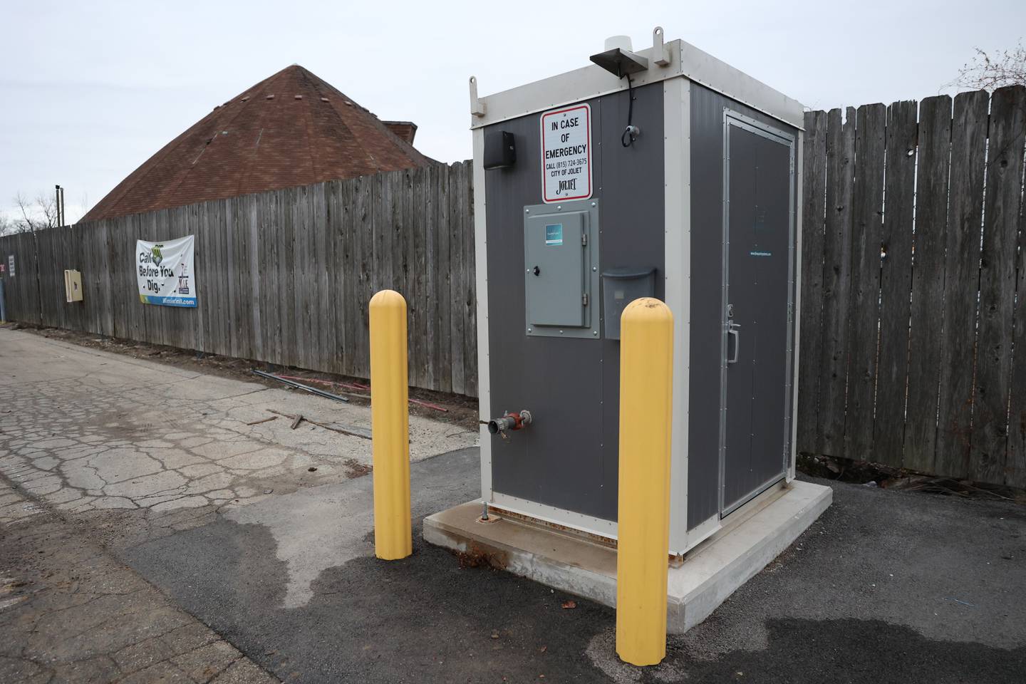 Joliet city fueling station along East Cass Street.