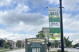 Joliet Chamber’s Boulevard Banners for businesses are up