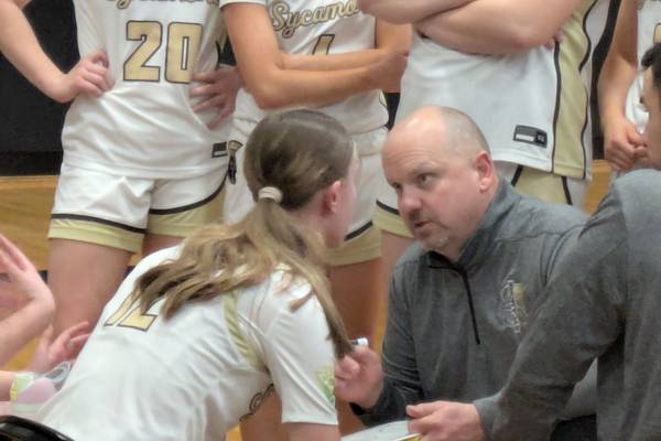 Quinn Carrier scores 26 as Sycamore storms back from 7 down in final 4 minutes against Freeport