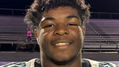 David Randecker’s 3 touchdowns help Woodstock North top Sandwich