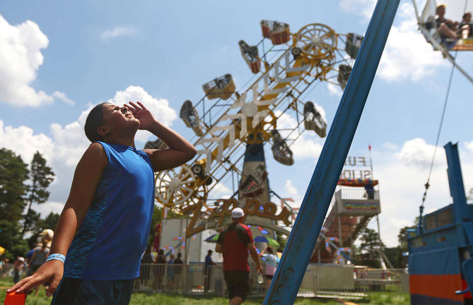 Fourth of July celebration kicks off Lakeside Fest in Crystal Lake