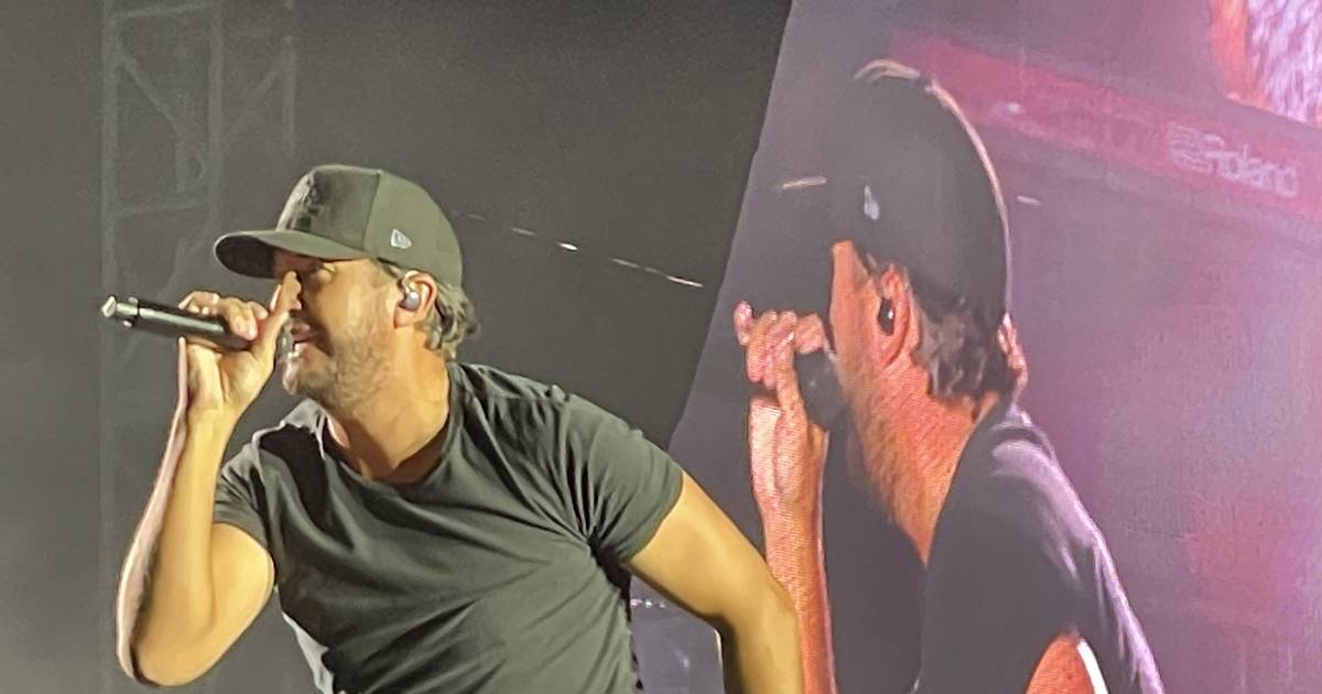 Country superstar Luke Bryan to bring 2025 Farm Tour to McHenry County Sept. 19