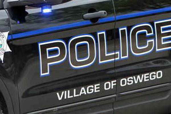 Oswego woman charged with DUI following three-car crash 
