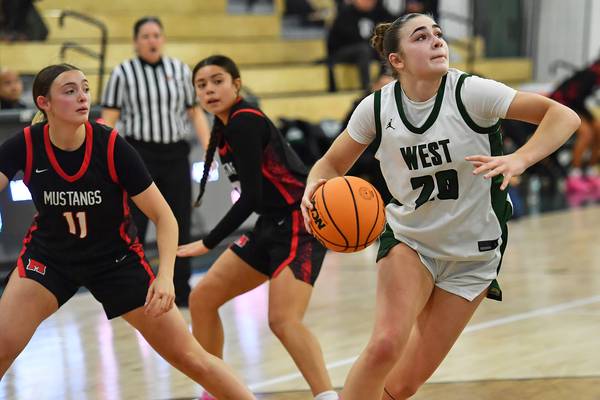 Suburban Life girls basketball notebook: Ellie Noble takes starring role as Glenbard West is off to 17-1 start