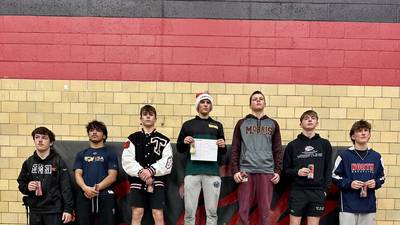 Crystal Lake South’s Nathan Randle leads McHenry County wrestlers at Rockford East Invitational