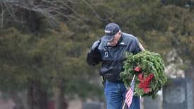 Rain, ice fail to stop Sauk Valley volunteers from honoring veterans