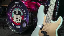 Downtown Joliet businesses celebrating the ’80s with special night