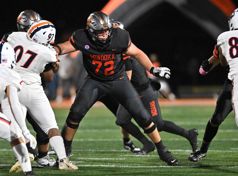 Minooka's Wyatt Stupak (72) in action during the conference game against Oswego on Friday, OCT. 10, 2025, at Minooka.