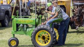 Photos: Living history displayed in Franklin Grove