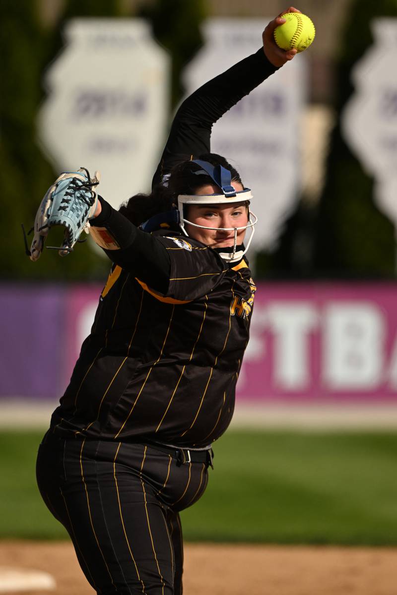 Herscher's Anistin Hackley winds up to pitch during the Tigers' 4-1 loss against Manteno on Monday, May 5, 2025.