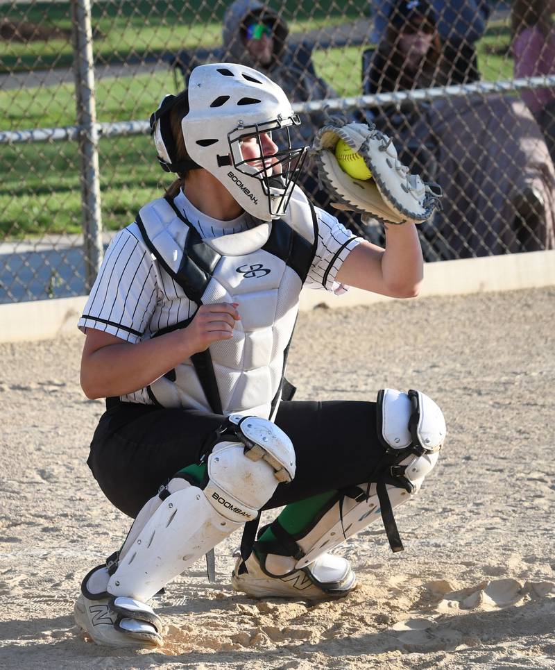 Rock Falls' Korah Hosler squeezes a pitch against Winnebago at the 2A Oregon Regional semifinal on Wednesday, May 20, 2026.